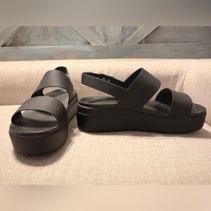 CROCS Black Platform Sandals